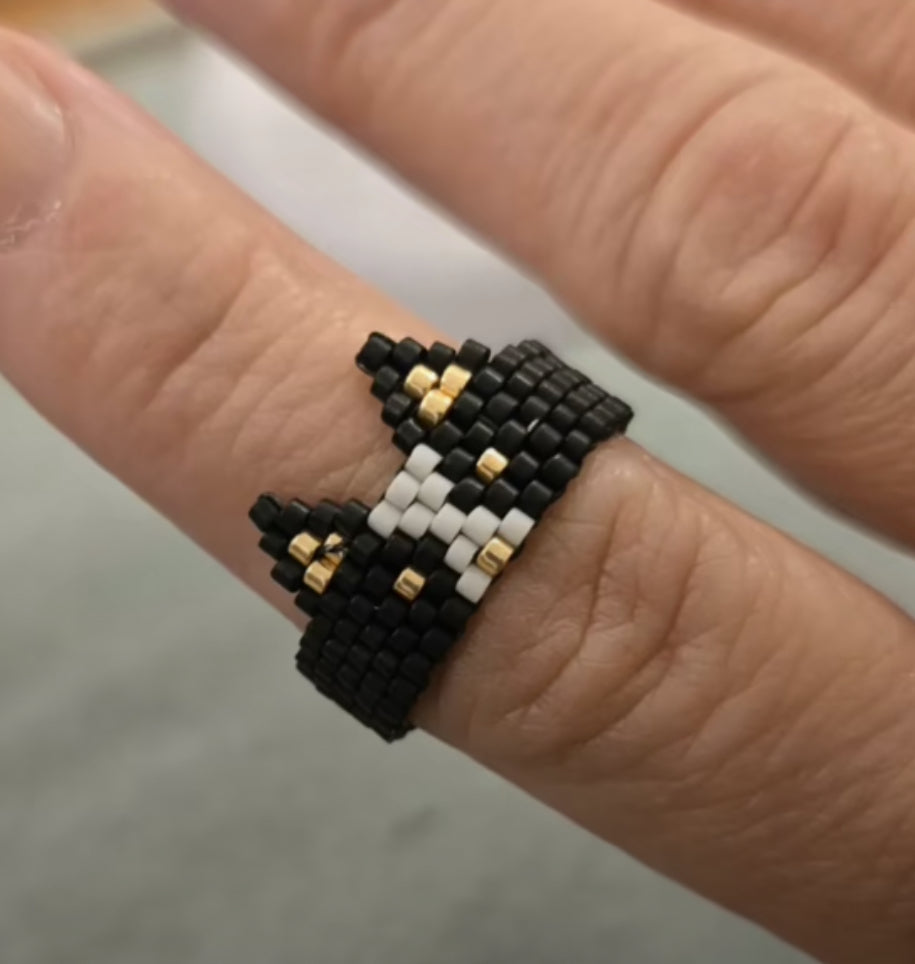 Black Cat Ring
